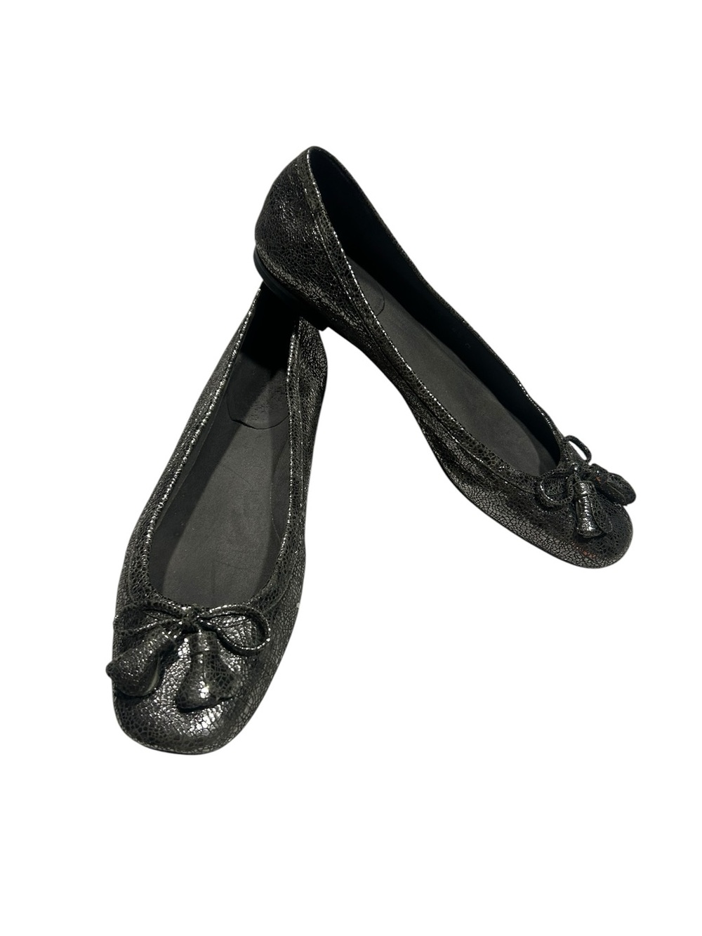 Women's Metallic Black Ballet Flats with Bow